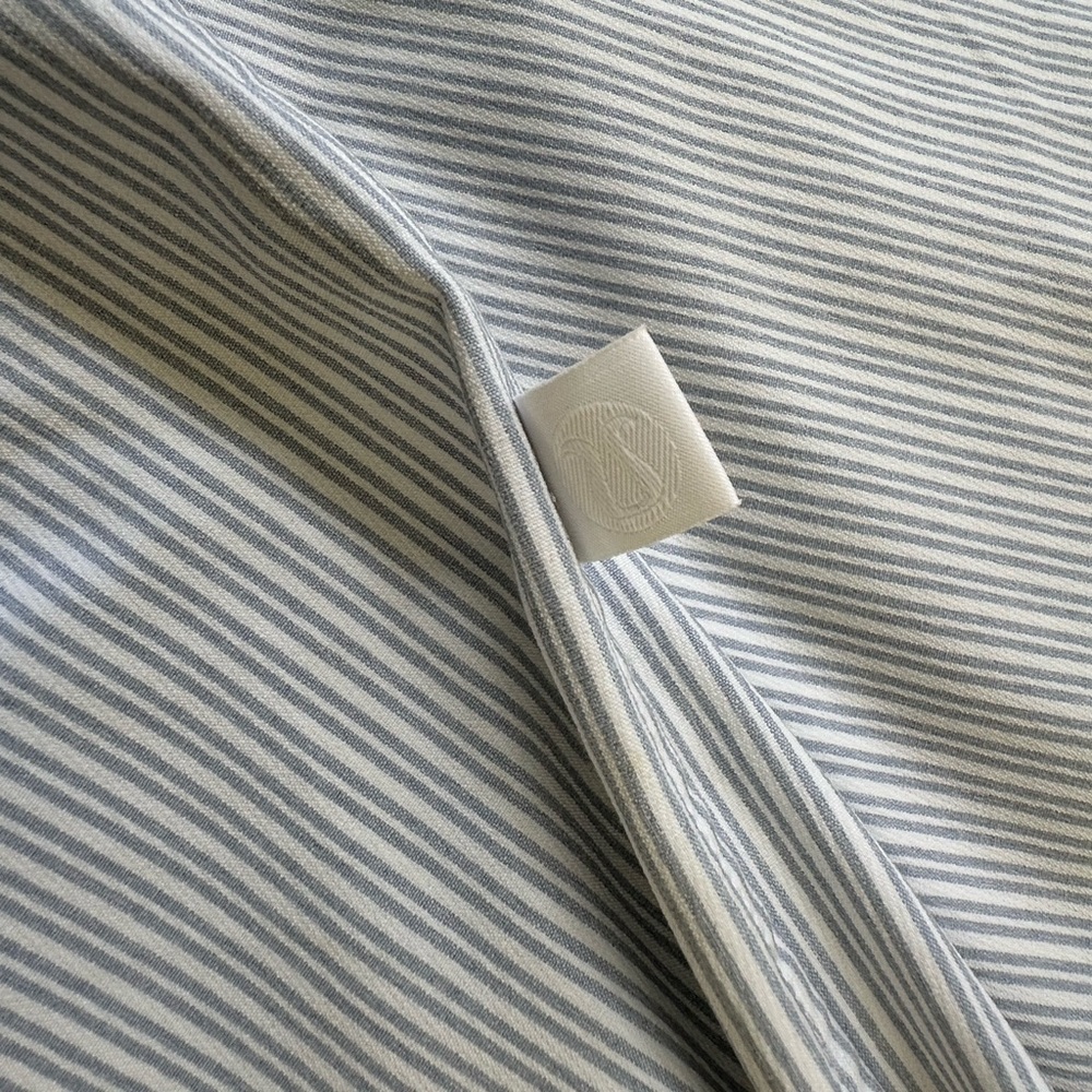 Men's LULULEMON Light Blue Pinstripe Dress Shirt XL - Picture 3 of 3